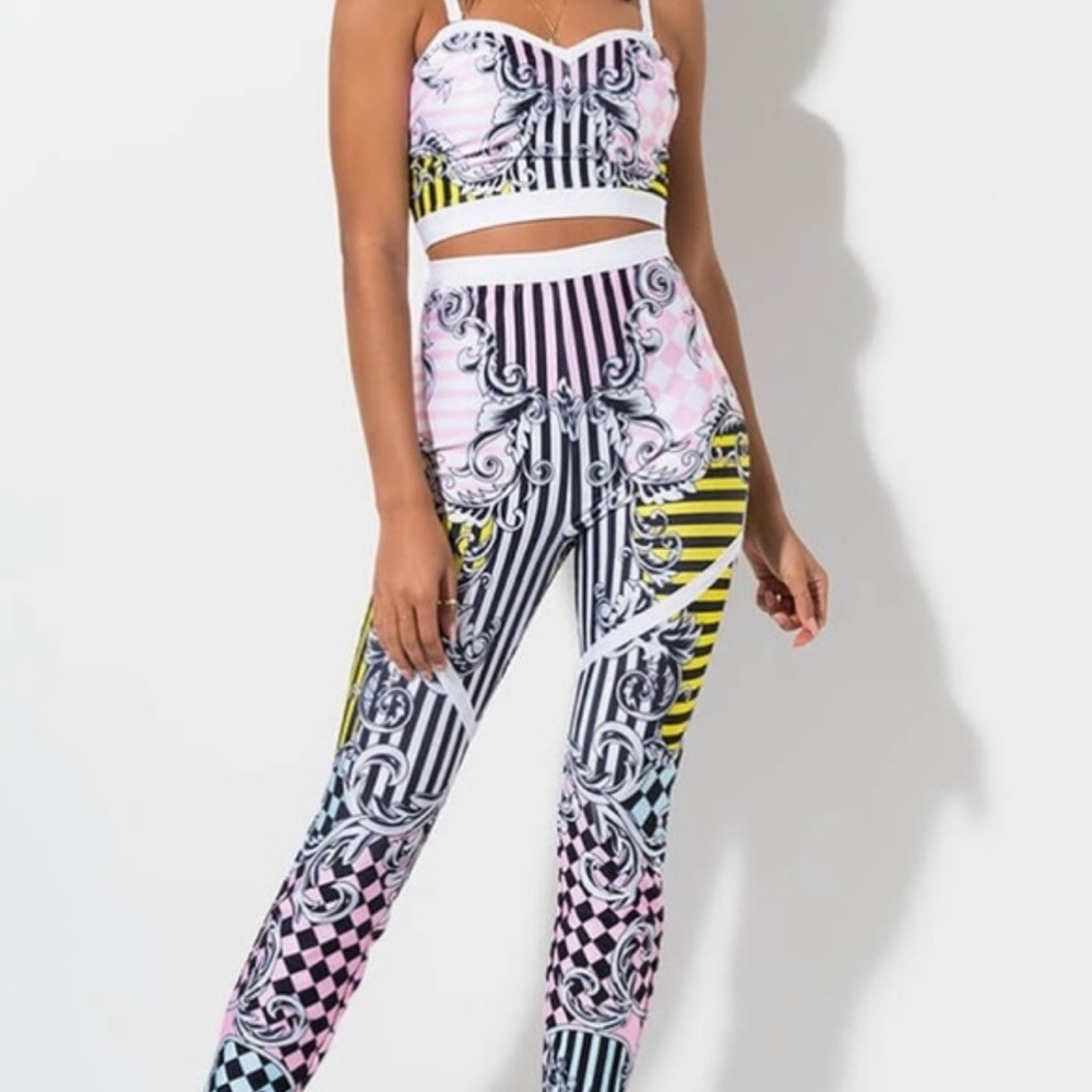 AKIRA Women's Vibrant Patterned Forever Jaded Crop top pants set size small